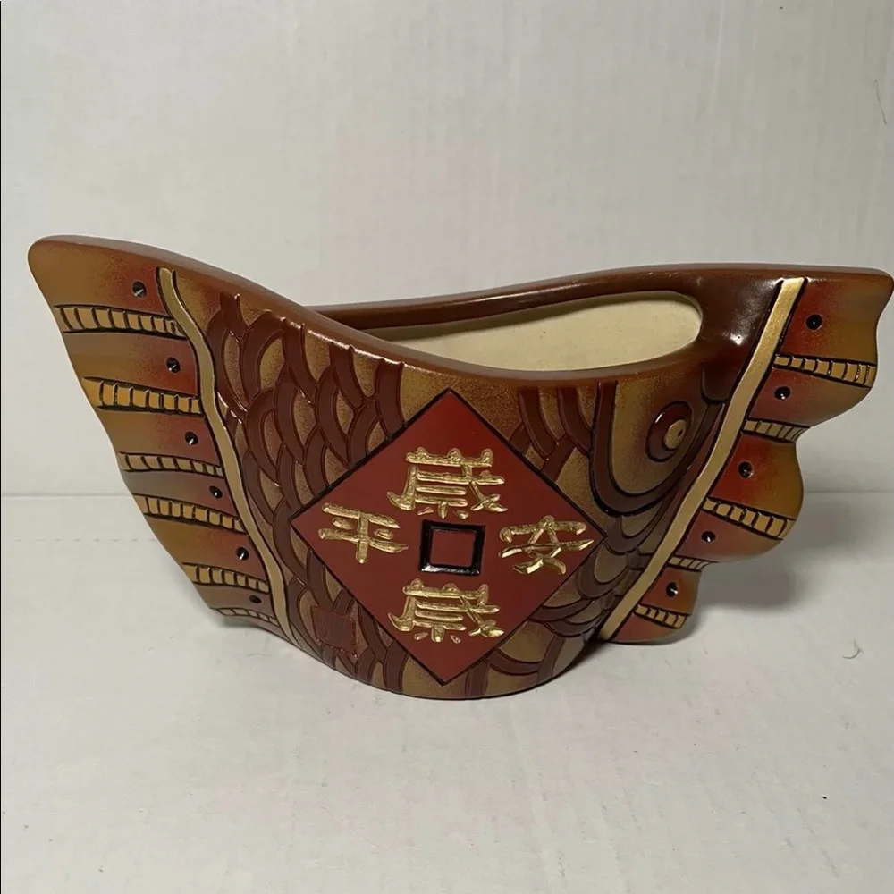 Unique Vintage Da Jing Tao Yi Pottery Decor Colorful Fish  Vase